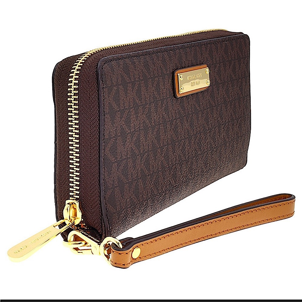 Michael Kors wristlet